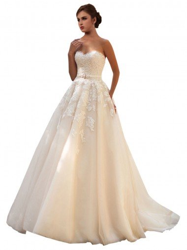 Affordable Sweetheart Ball Gown Tulle Wedding Dress with Lace Bodice
