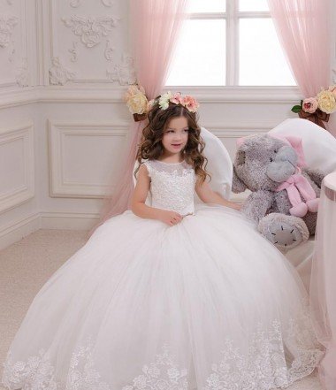 Affordable Ivory Ball Gown Bateau Neck Chapel Train Sleeveless Flower Girl Dress