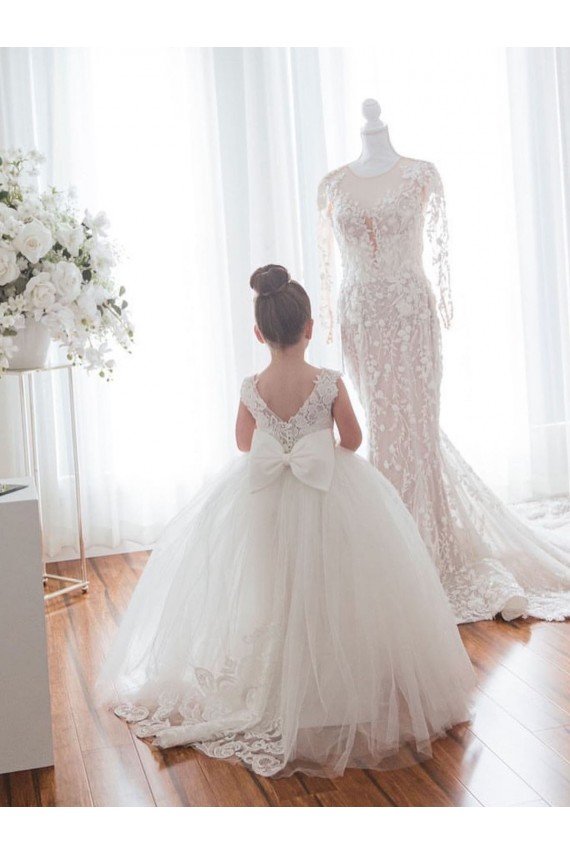 Affordable Ivory Ball Gown Chapel Train Sleeveless Flower Girl Dress
